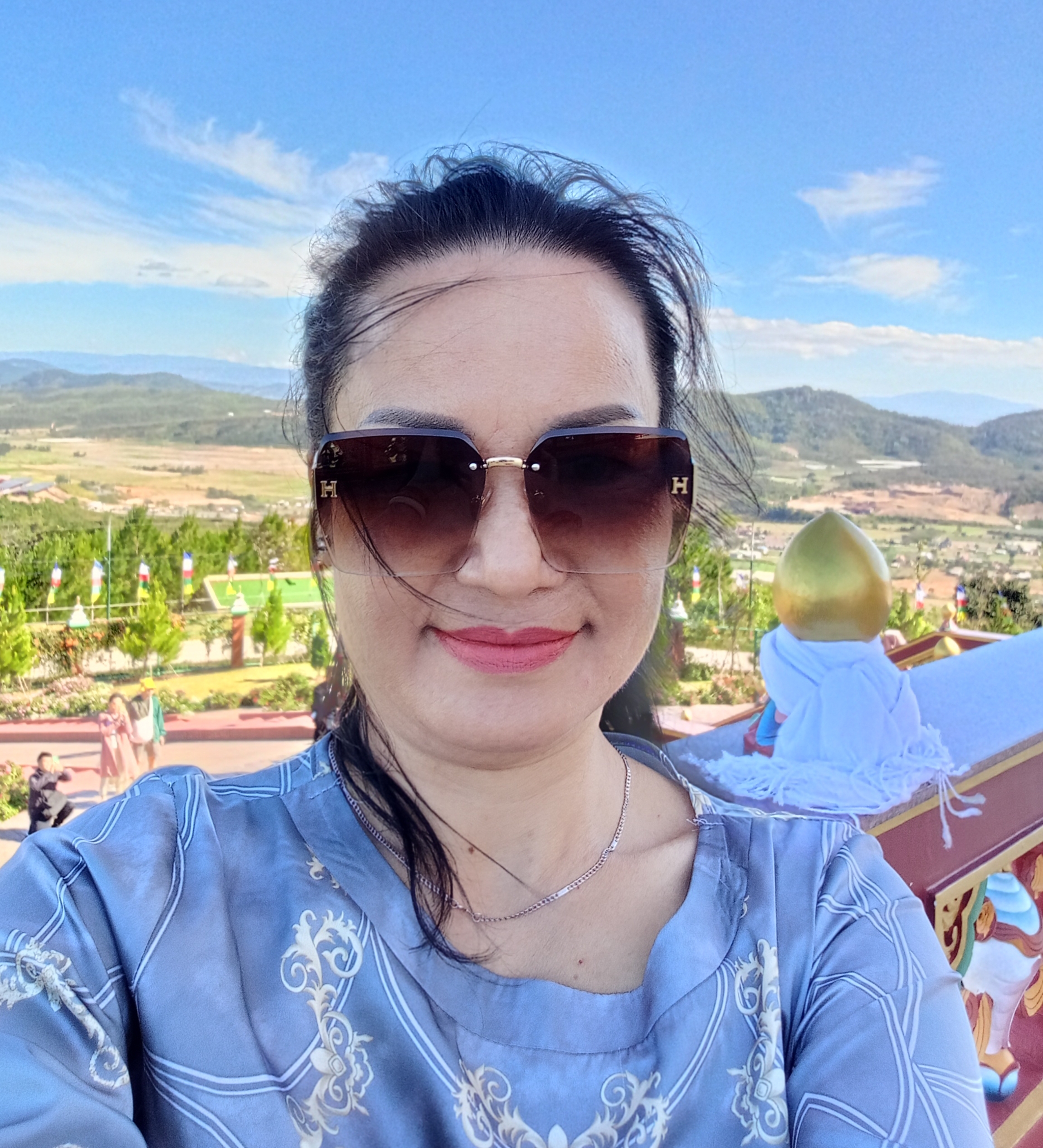 HOAITHU TRANTHI Profile Picture