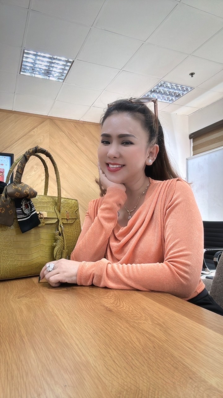 Vân Nguyễn Profile Picture