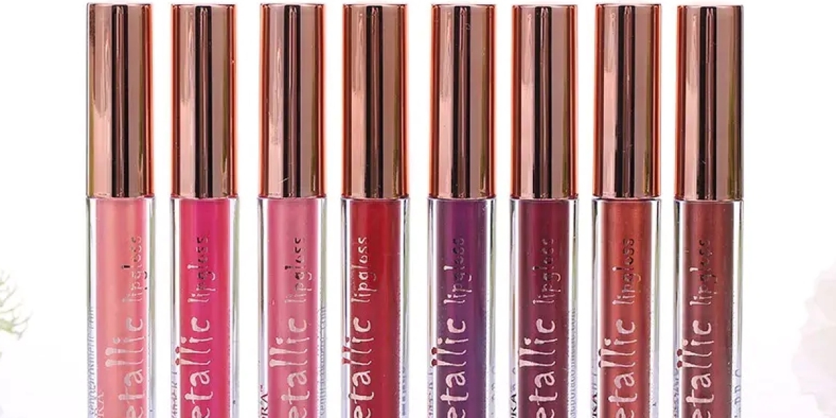 Travel Makeup Kits Worth Packing