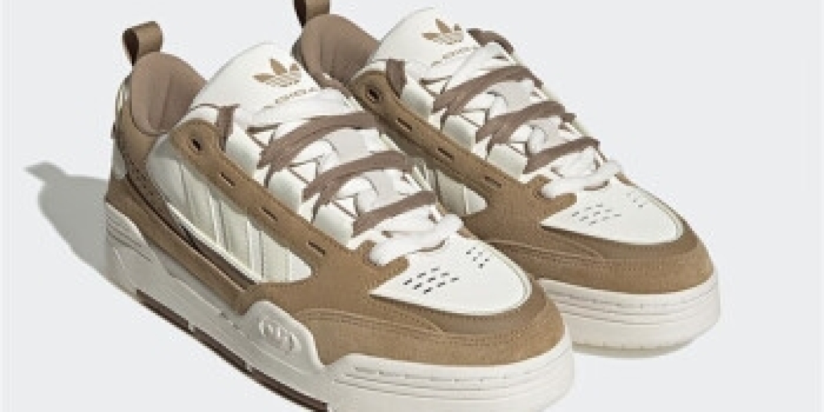 Nike Air Force 1 แท้ดูยังไง และ Nike Travis Scott กับรองเท้าสตั๊ด Adidas