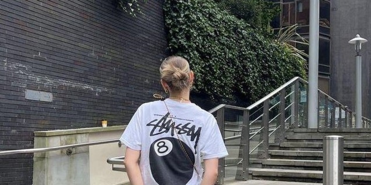 Stussy’s Unique Blend of Surf and Skate Culture