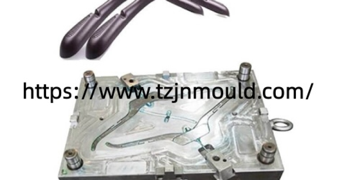 How does JingnanMould Plastic Hanger Mold influence apparel handling efficiency