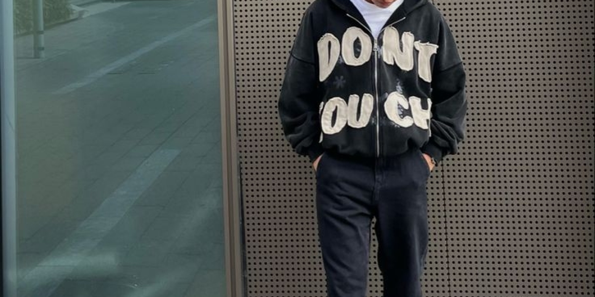 What Fashion Enthusiasts Are Looking for in Carsicko Tracksuit and Sp5der Hoodie Summer Sales