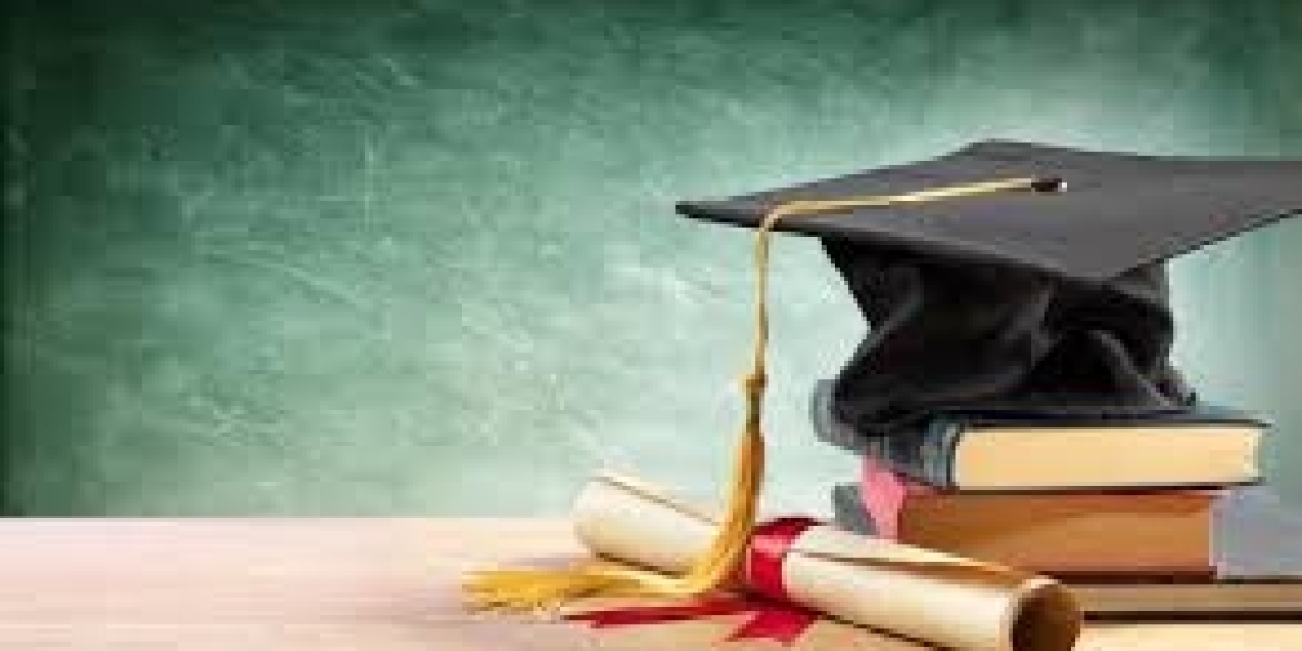 Common Mistakes Law Students Make in UK Law Essays (and How to Fix Them in 2026