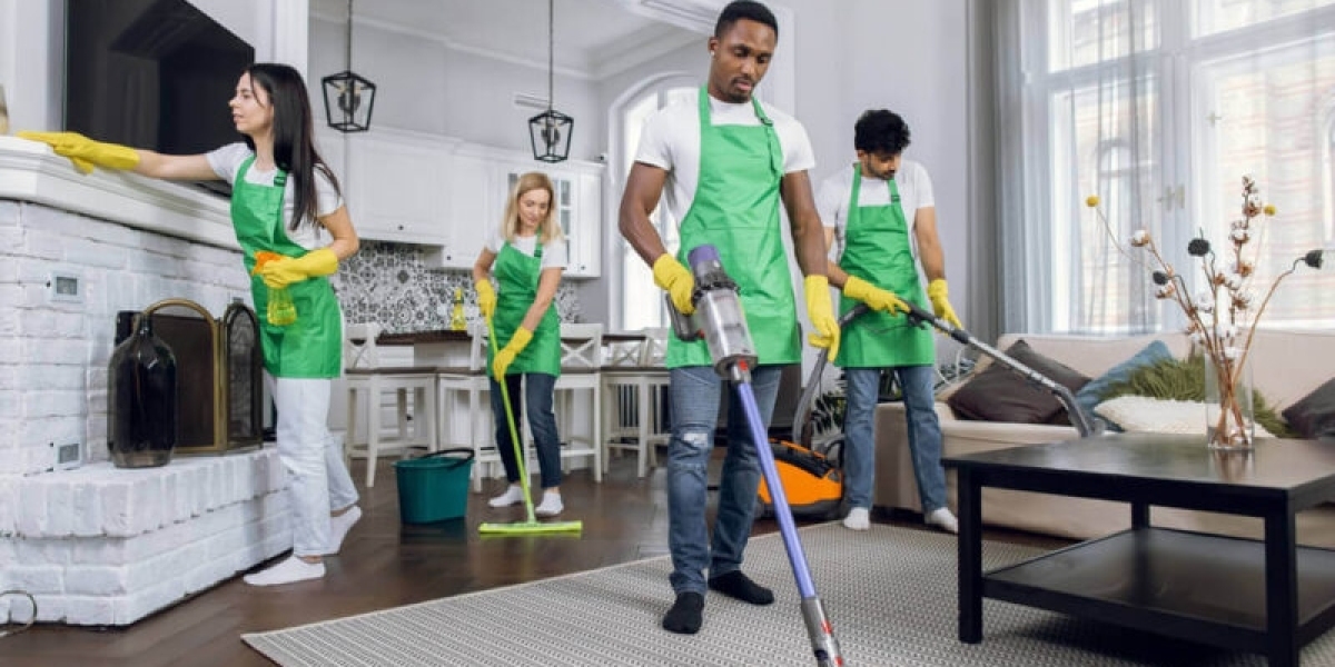 How to Remove Dust from Hard-to-Reach Places