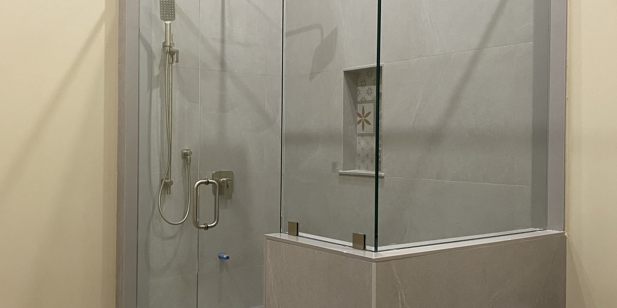 Glass Railing Solutions for Modern Homes | Exterior Glass Railing & Stair Glass Railing Toronto