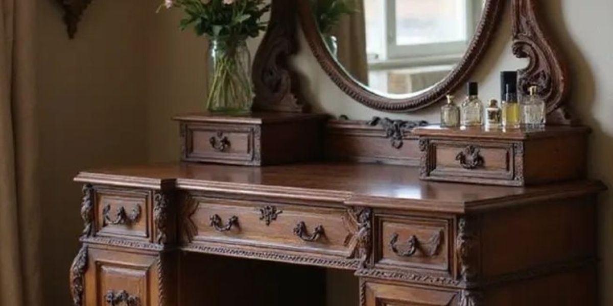 Timeless Elegance: The Ultimate Guide to Curating Vintage Furniture for Your Home