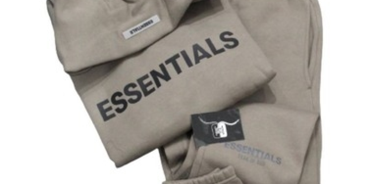 Essentials Clothing: A Modern Guide to Camiseta Essentials and Essentials Shorts